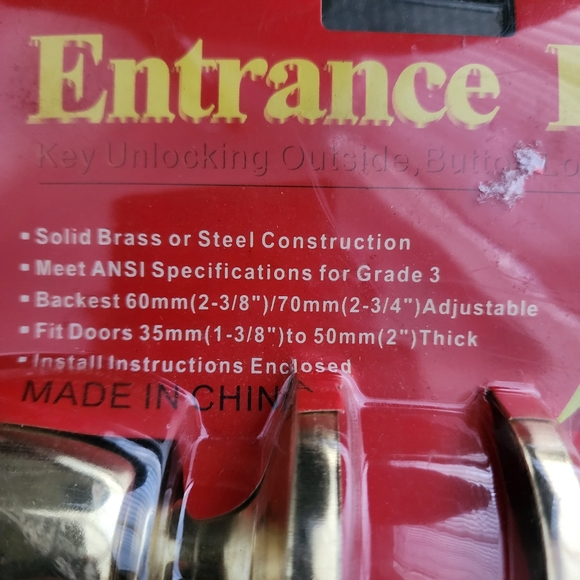 Keyed Entry Door Knob Lock, Brass Finish 3 keys included - Picture 6 of 7